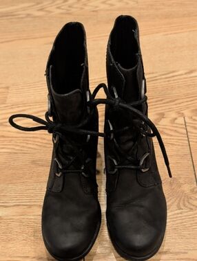 Black Women's Lace-Up Combat Boots. Sorel Brand